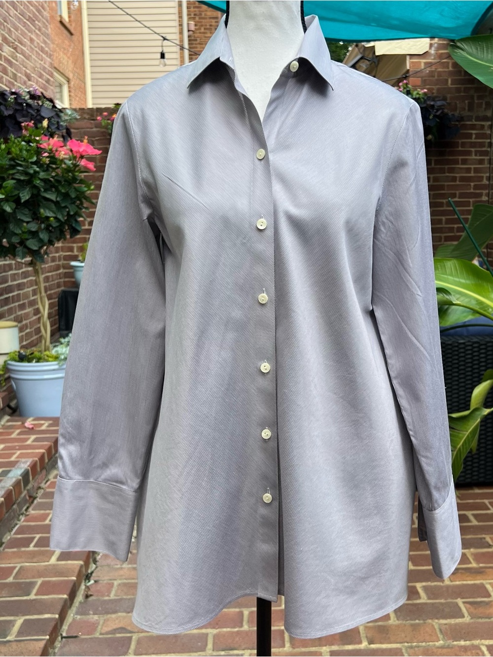 Hinson Wu Women’s 100% Cotton Tailored Button Down Shirt Sz 6 Gray Quiet Luxury